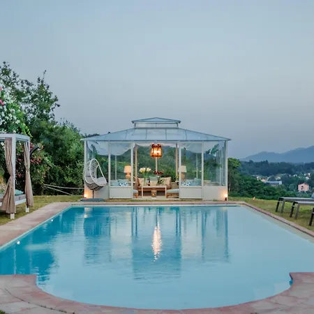 Villa Francigena Luxury 10 Bedroom *