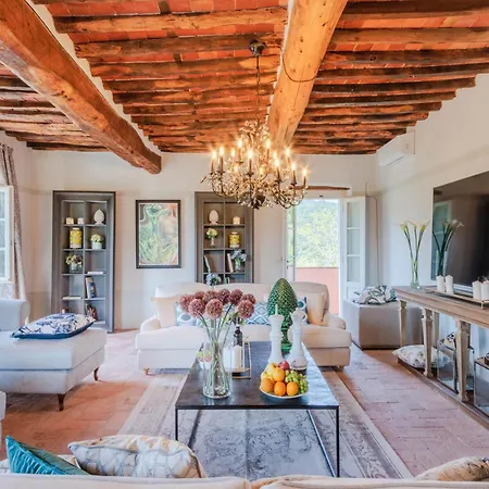 Villa Francigena Luxury 10 Bedroom *