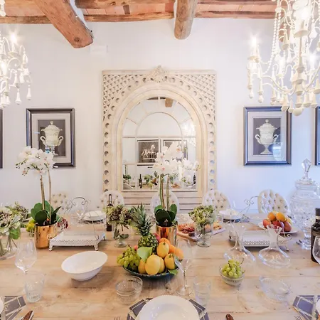 Villa Francigena Luxury 10 Bedroom