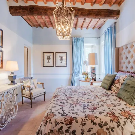 Francigena Luxury 10 Bedroom Villa *