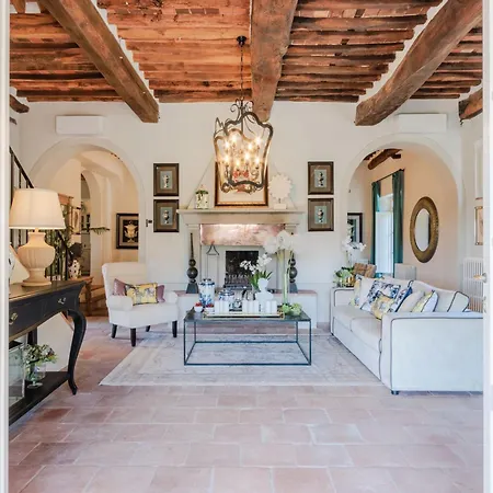 Francigena Luxury 10 Bedroom Villa Lucca